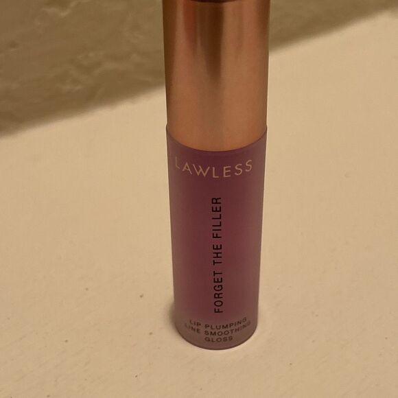 Lawless Forget the Filler Lip Plumping Line Smoothing Lip Gloss Violet Bloom NEW - Picture 2 of 7